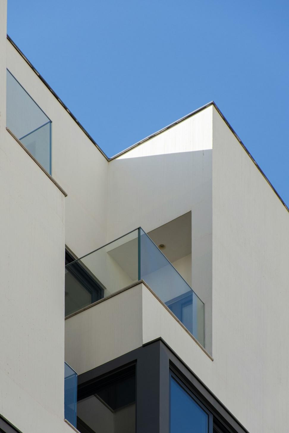 Riverside Residence exterior